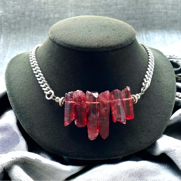 Red aura crystal quartz on stainless steel chain boho goth choker necklace - Picture 7 of 13